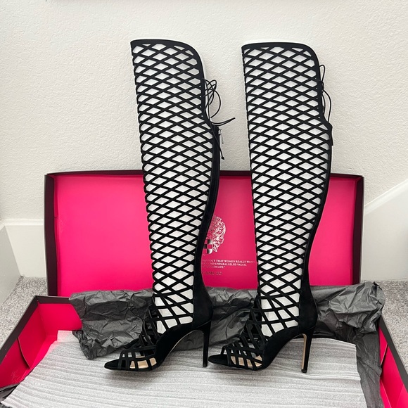 Vince Camuto Boots - Picture 10 of 11